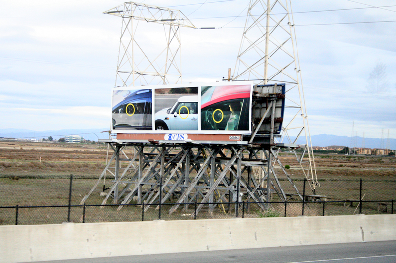 Illustration for article titled Text While Driving In The Bay Area And You Might End Up On A Billboard